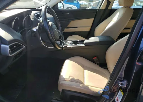 2017 Jaguar Xe z USA, uszkodzony, nr VIN SAJAR4BG7HA974304